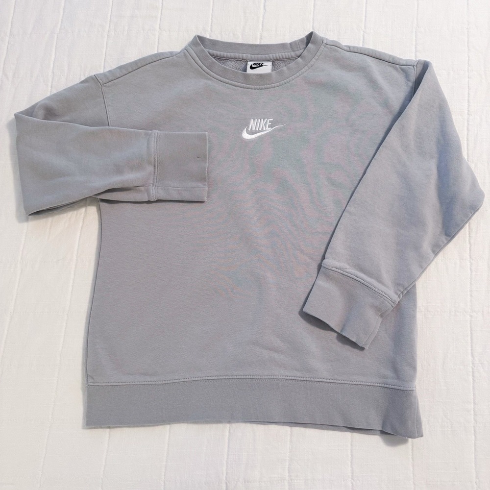 Nike‎ Sportswear Club Fleece Crewneck Sweatshirt, Girls Size Small, Gray